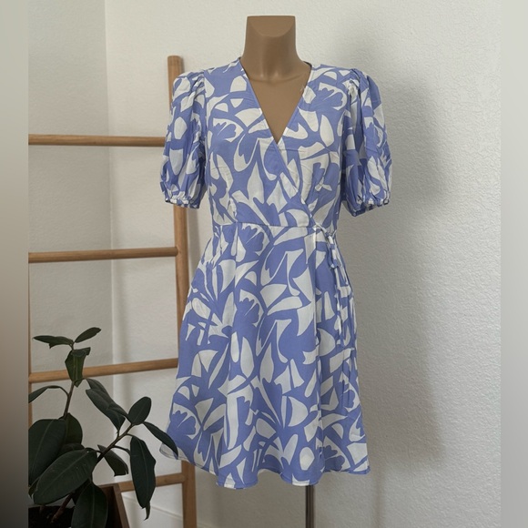 NWT Women's Balloon Short Sleeve Mini Wrap Dress - A New Day Blue Print - Picture 5 of 5